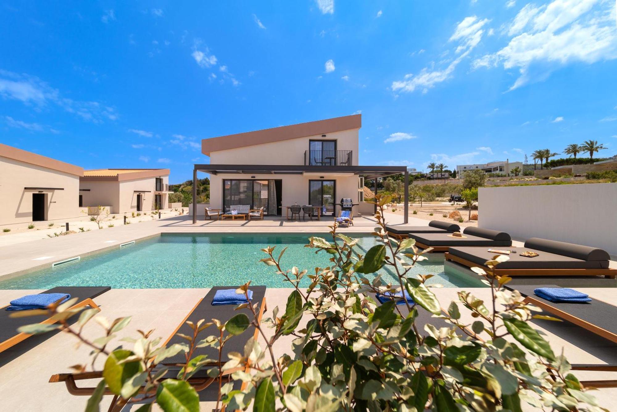 Luma Villaer Rhodes City